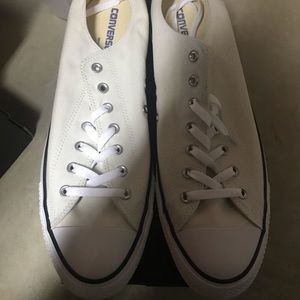 Men’s off white converse